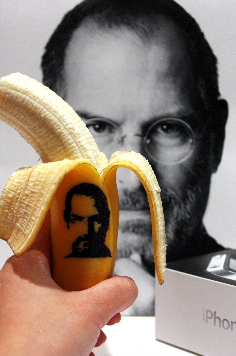 Surprisingly Realistic Banana Peel Art! artFido