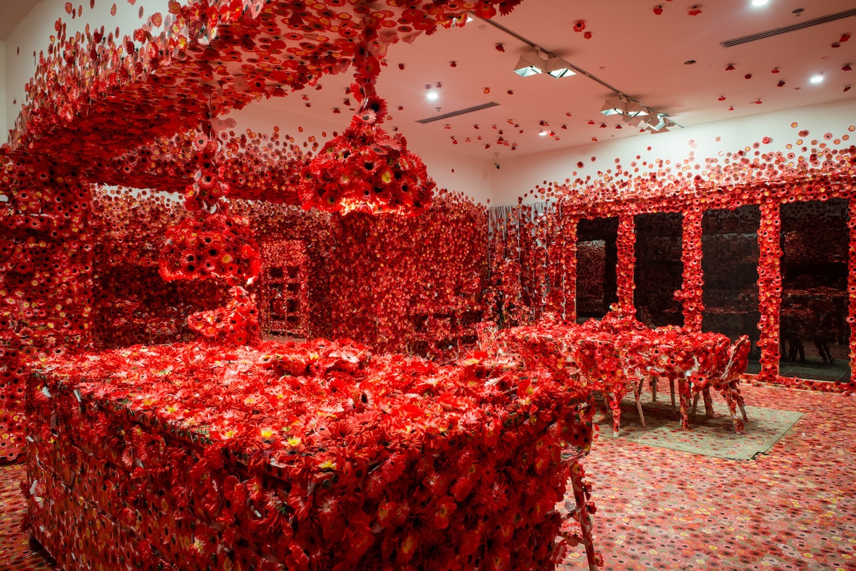 Yayoi Kusama’s Obliteration Room Takes Over the National Gallery of